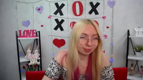 BeatriceFlyy online show from September 13, 2025, 12:16 pm