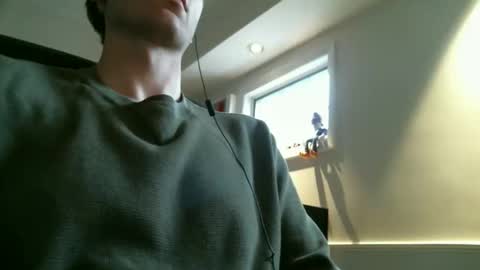 beautifulbeaver online show from October 31, 2025, 8:21 pm