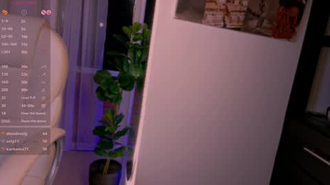 Chleo online show from February 25, 2025, 5:19 am