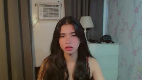 TRIXIE online show from April 5, 2026, 2:53 am