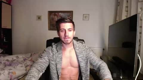 Mia and Jake online show from September 16, 2025, 2:01 am