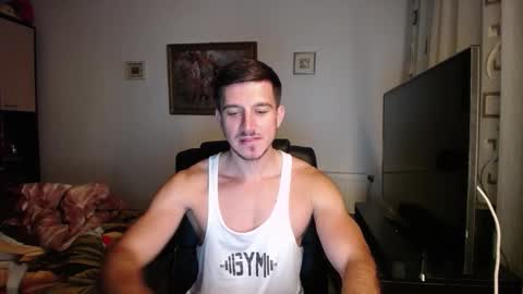 Mia and Jake online show from October 3, 2025, 12:57 pm