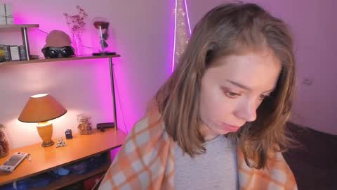 Snapshot of beautyeliise chatting on December 3, 2024, 11:01 am Eliise online show from December 3, 2024, 11:01 am