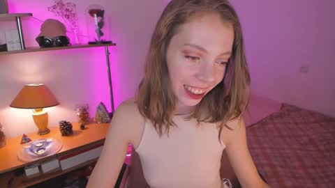 Snapshot of beautyeliise chatting on December 30, 2024, 6:31 am Eliise online show from December 30, 2024, 6:31 am