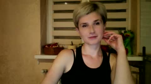 BeautyKsenia online show from March 25, 2026, 7:42 pm