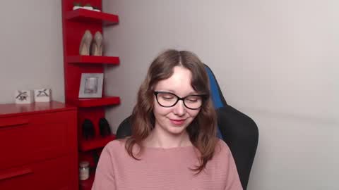 Zoe online show from March 10, 2025, 9:32 am