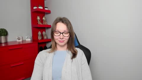 Zoe online show from October 10, 2025, 7:29 am