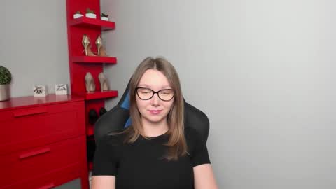 Zoe online show from October 14, 2025, 5:30 am