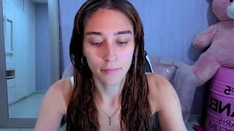 beba_fox_a online show from May 12, 2026, 3:25 am