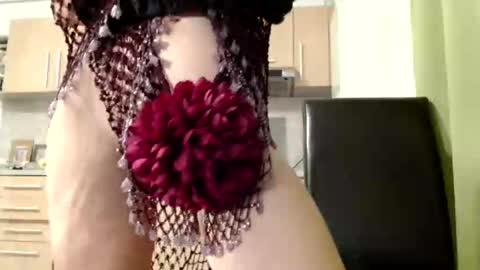 Raluca online show from September 23, 2025, 6:00 pm