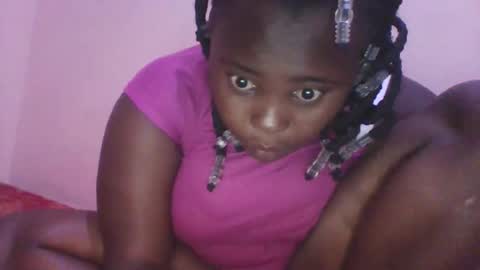 bebswee21 online show from February 6, 2026, 6:44 pm