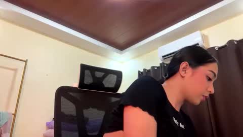 becinapia15 online show from October 4, 2025, 6:00 am