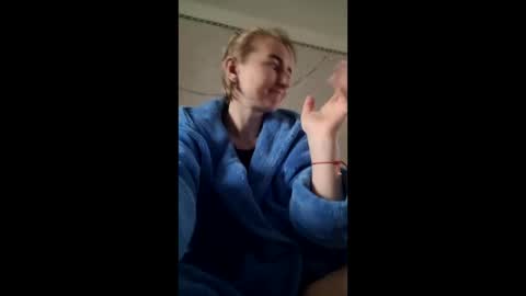 Snapshot of beckixjewelx chatting on March 17, 2026, 10:07 am BeckiXJewelX online show from March 17, 2026, 10:07 am