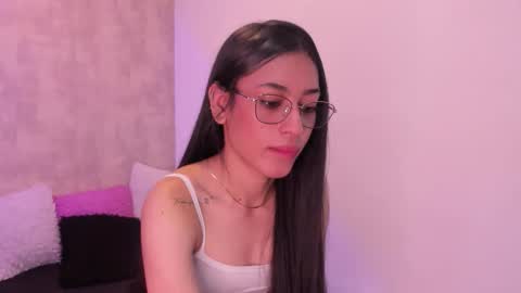 becky__g online show from September 9, 2025, 11:54 am