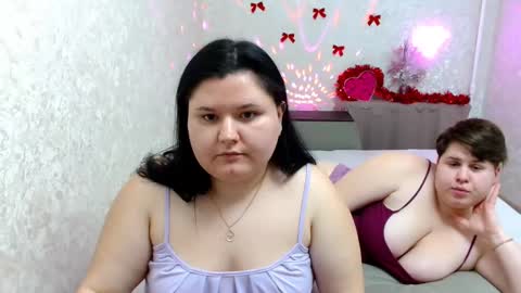 Snapshot of beckyandellen chatting on January 3, 2025, 2:08 pm BeckyAndEllen online show from January 3, 2025, 2:08 pm