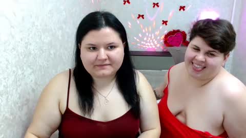 Snapshot of beckyandellen chatting on January 5, 2025, 4:06 pm BeckyAndEllen online show from January 5, 2025, 4:06 pm