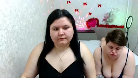 Snapshot of beckyandellen chatting on January 14, 2025, 1:06 pm BeckyAndEllen online show from January 14, 2025, 1:06 pm