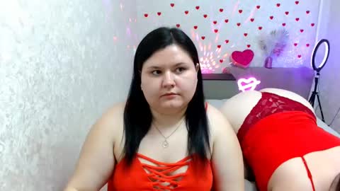 Snapshot of beckyandellen chatting on February 16, 2025, 2:21 pm BeckyAndEllen online show from February 16, 2025, 2:21 pm