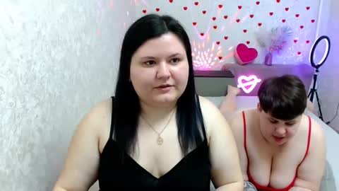 Snapshot of beckyandellen chatting on February 19, 2025, 10:45 am BeckyAndEllen online show from February 19, 2025, 10:45 am