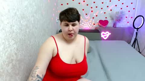 Snapshot of beckyandellen chatting on February 20, 2025, 2:35 pm BeckyAndEllen online show from February 20, 2025, 2:35 pm