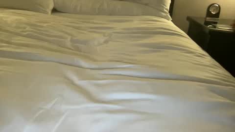 bed_bottom online show from September 30, 2025, 5:45 am