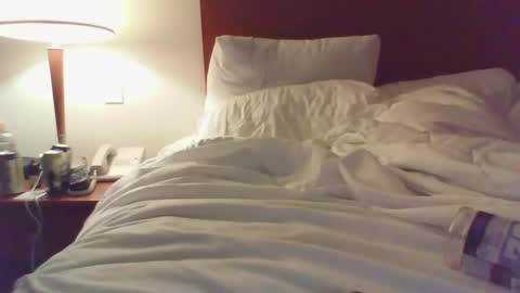 Snapshot of bedbandits chatting on February 8, 2025, 11:34 pm Bedbandits69 online show from February 8, 2025, 11:34 pm