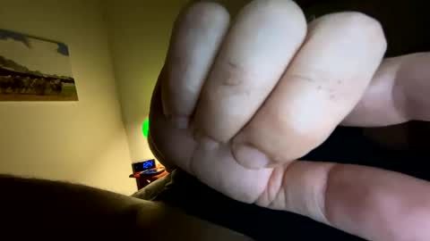 bedroomeyes22 online show from December 22, 2024, 9:22 am