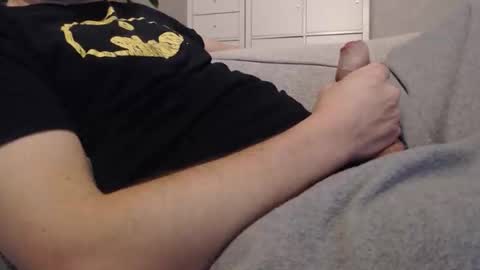 Snapshot of beejee88 chatting on March 25, 2026, 9:10 pm beejee88 online show from March 25, 2026, 9:10 pm