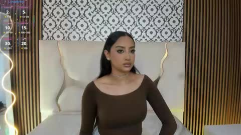 BELLA online show from November 6, 2025, 2:29 pm