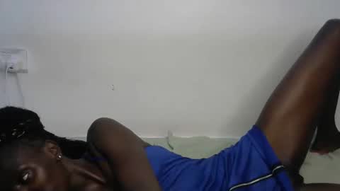 Snapshot of beib_love chatting on December 16, 2024, 3:40 am beib_love online show from December 16, 2024, 3:40 am