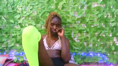 Snapshot of beib_love chatting on September 12, 2025, 7:41 am beib_love online show from September 12, 2025, 7:41 am