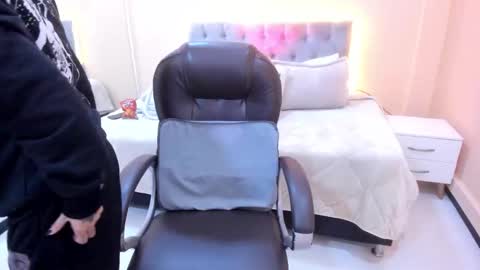 Bela online show from February 24, 2026, 12:36 pm