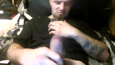 belfitj16 online show from May 20, 2026, 10:38 pm