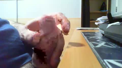 belgianfatcock online show from April 15, 2026, 9:15 pm