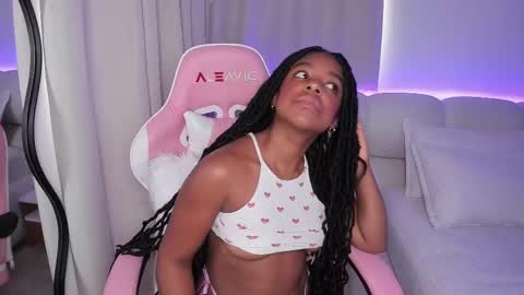 Snapshot of belkis_mills chatting on February 13, 2025, 1:48 pm Belkis online show from February 13, 2025, 1:48 pm