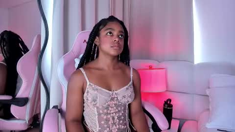 Snapshot of belkis_mills chatting on October 6, 2025, 4:15 pm Belkis online show from October 6, 2025, 4:15 pm
