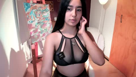 Snapshot of bella_669 chatting on January 13, 2025, 1:45 am Bella 669 online show from January 13, 2025, 1:45 am