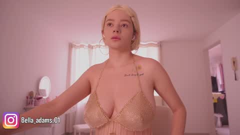 isabella online show from March 12, 2026, 10:05 pm