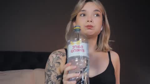  lita  online show from March 6, 2025, 8:16 pm