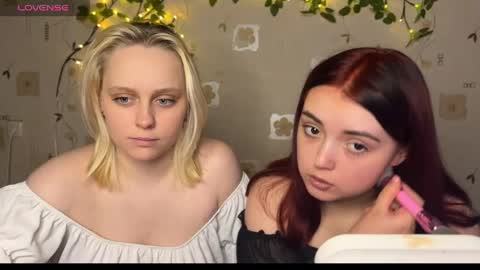 bella_and_alice online show from May 13, 2026, 6:05 pm