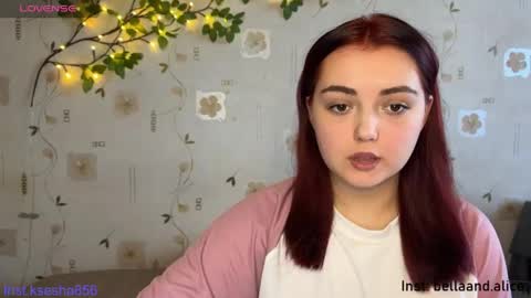 bella_and_alice online show from May 14, 2026, 9:16 am