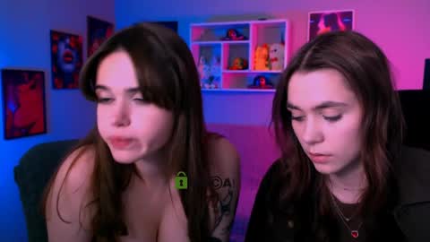 Snapshot of bella_dorn chatting on May 11, 2026, 10:10 am Bella online show from May 11, 2026, 10:10 am