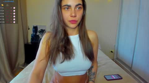 Snapshot of bella_foryou chatting on February 4, 2025, 9:38 am NastyaThere are legends that in this room all your wishes can come true  Private is Open online show from February 4, 2025, 9:38 am