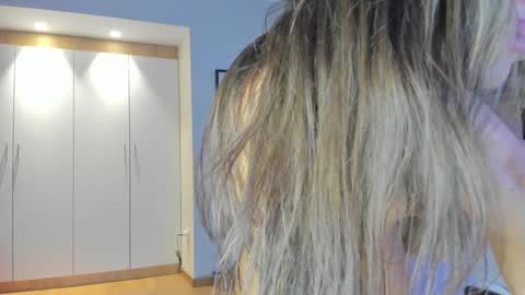 Anna  online show from February 3, 2025, 3:59 pm