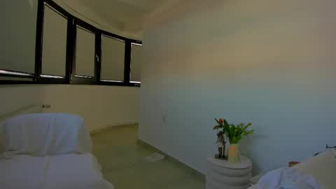 Anna  online show from March 7, 2026, 11:29 am