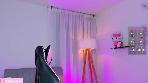 bella igbella hunttt online show from April 27, 2026, 2:31 am