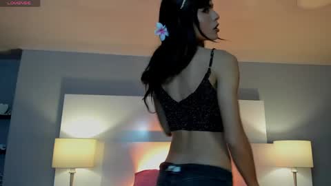 Snapshot of bella_jhonns chatting on April 27, 2026, 9:57 pm BELLA online show from April 27, 2026, 9:57 pm