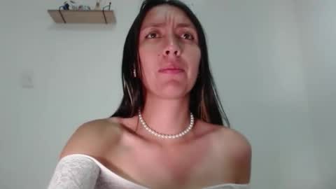 Bella Marlowe online show from October 2, 2025, 11:39 am