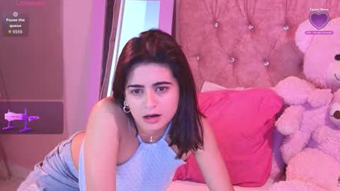 bella_thixx online show from October 25, 2025, 6:21 am