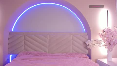 Bella online show from March 25, 2026, 12:11 pm